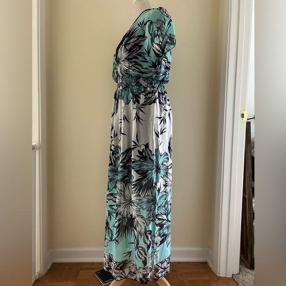 Pretty Summer Dress - Picture 10 of 10